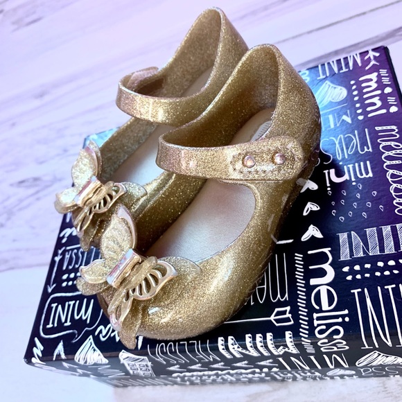 Mini Melissa Gold Glitter Butterfly - Picture 4 of 5